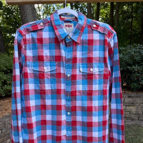 Levi's Shirt - Picture 1 of 7